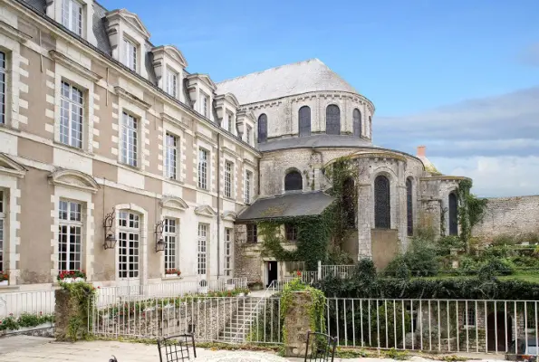 Grand Hôtel de l'Abbaye à Beaugency